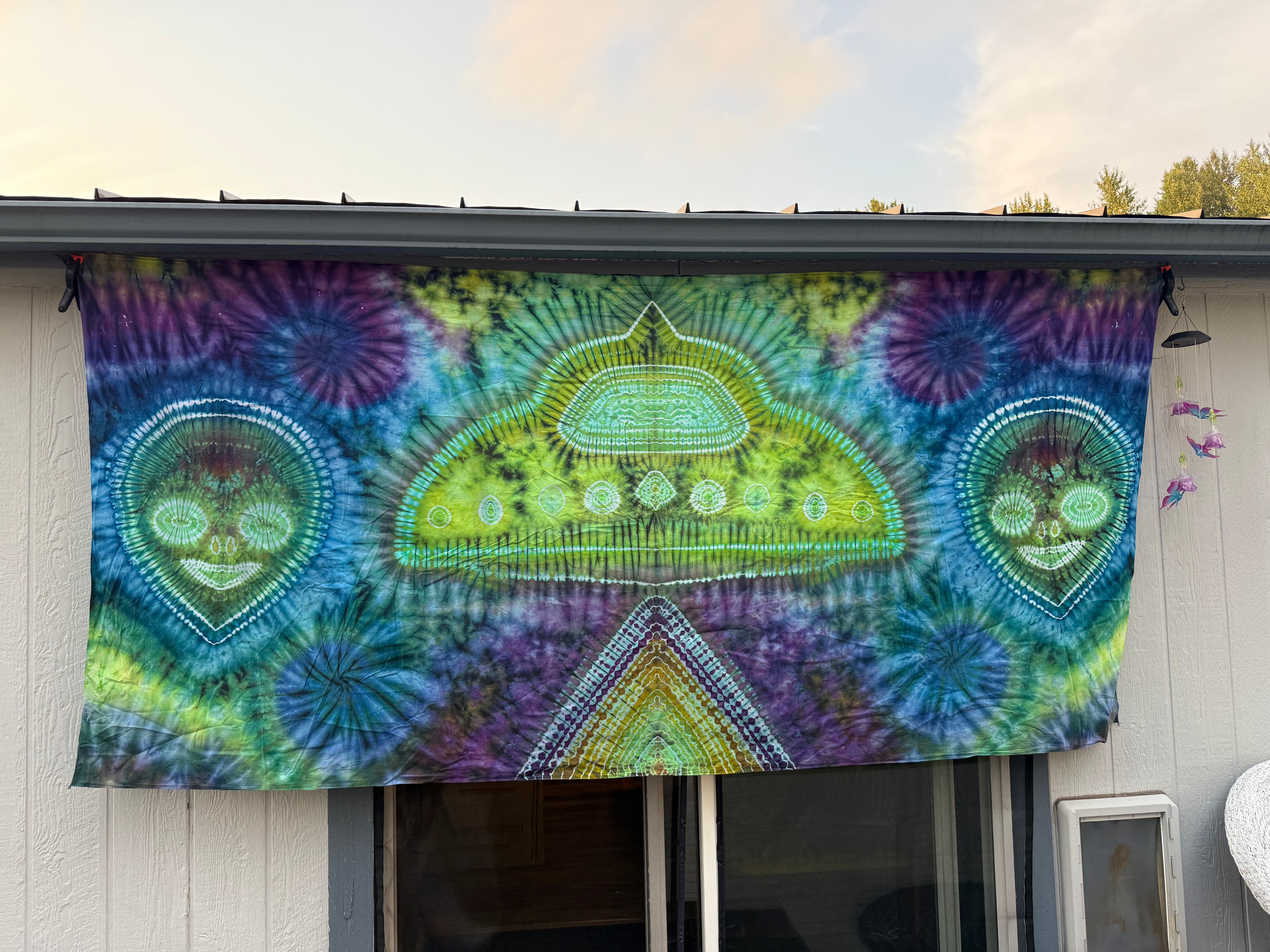 UFO tapestry