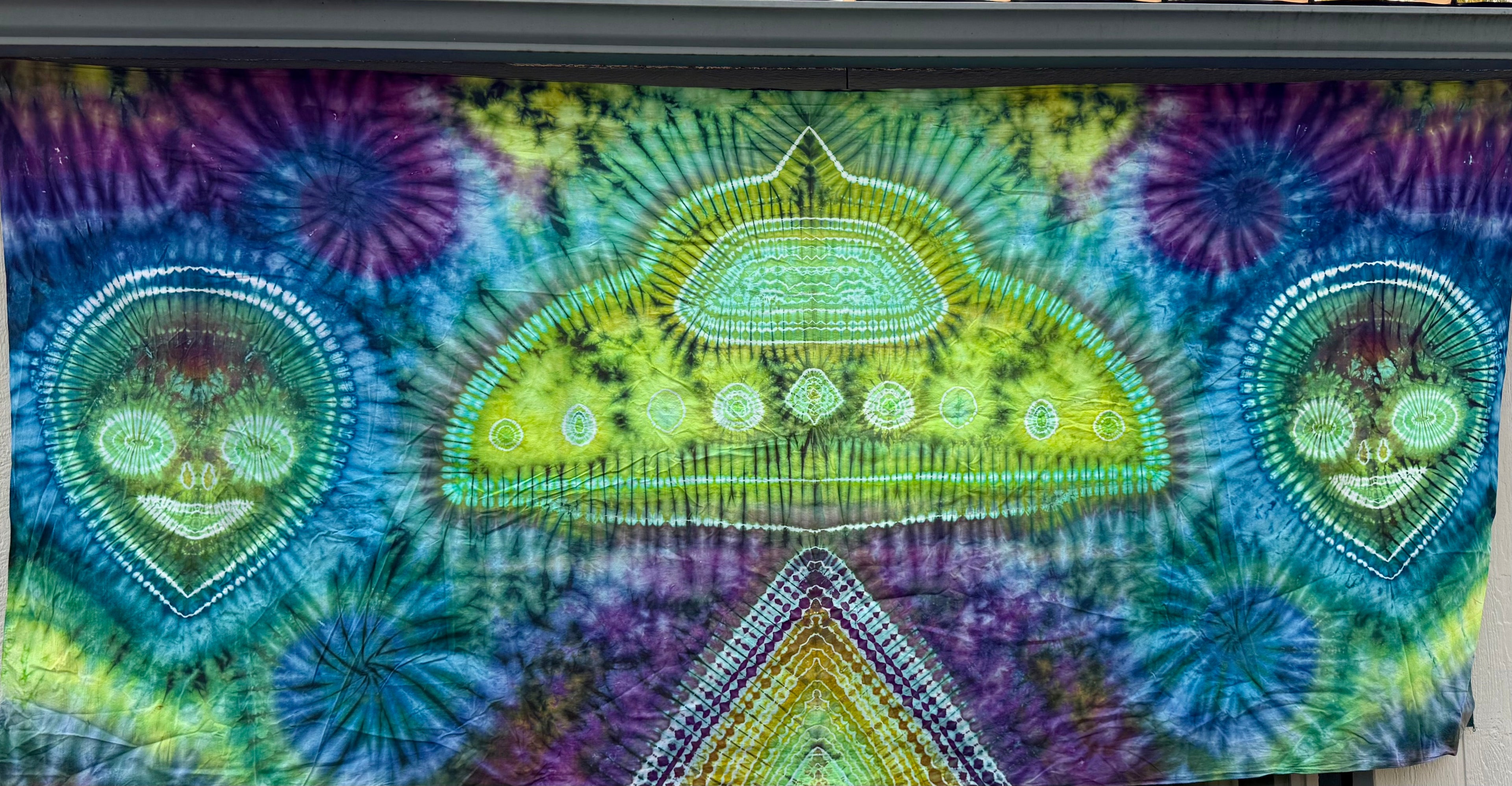 UFO tapestry